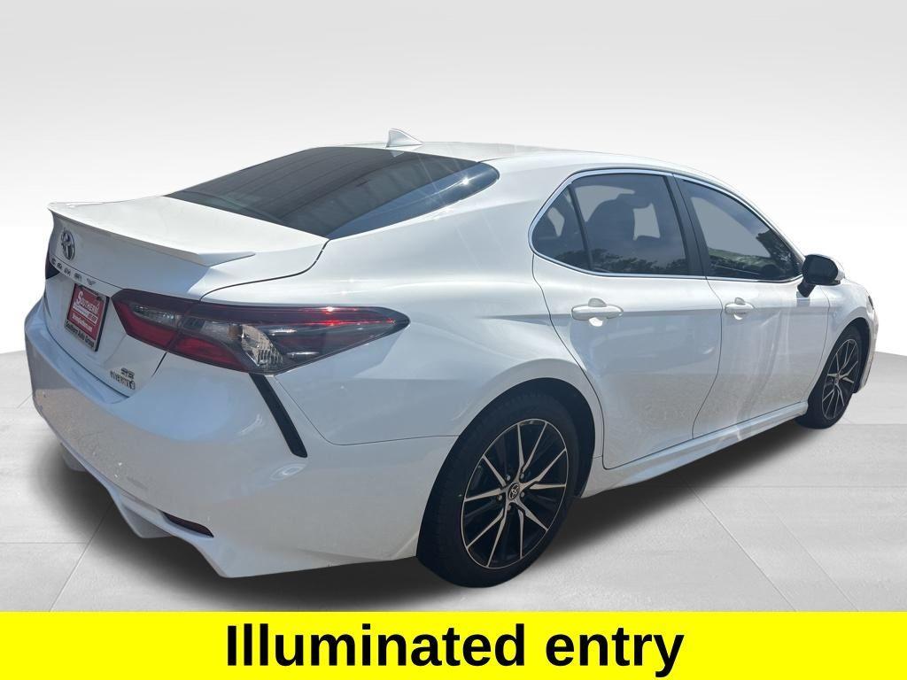 used 2022 Toyota Camry Hybrid car, priced at $21,295