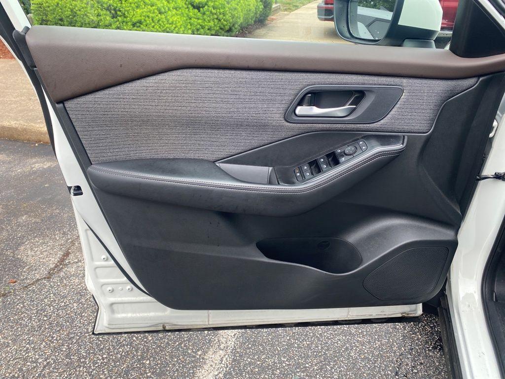 used 2023 Nissan Rogue car, priced at $22,426