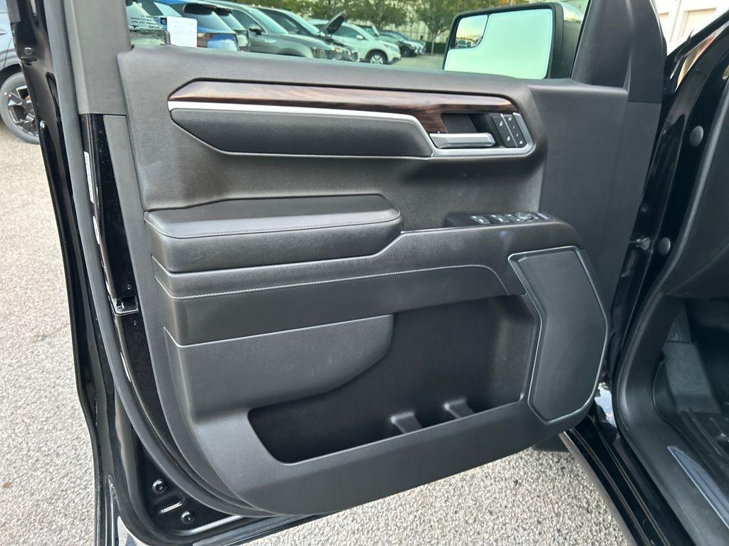 used 2022 GMC Sierra 1500 car, priced at $49,100