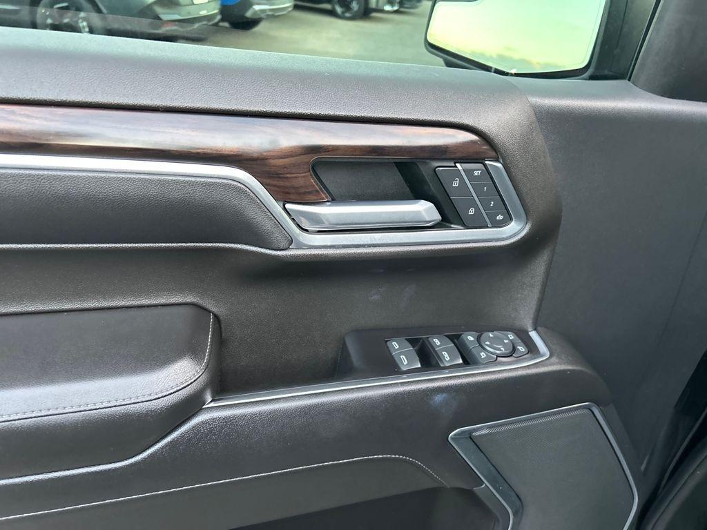 used 2022 GMC Sierra 1500 car, priced at $49,100