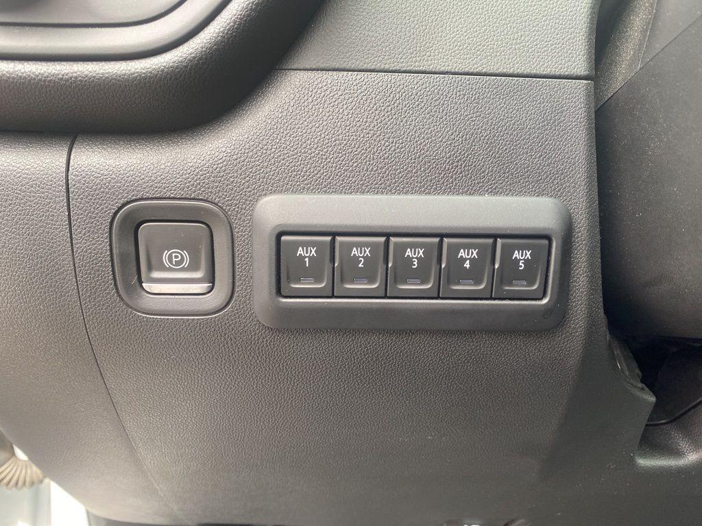 used 2024 GMC Sierra 2500 car, priced at $44,999