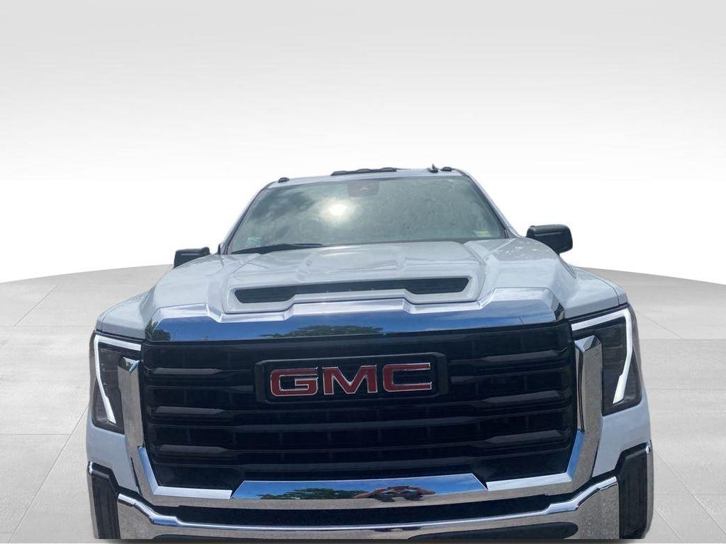 used 2024 GMC Sierra 2500 car, priced at $44,999