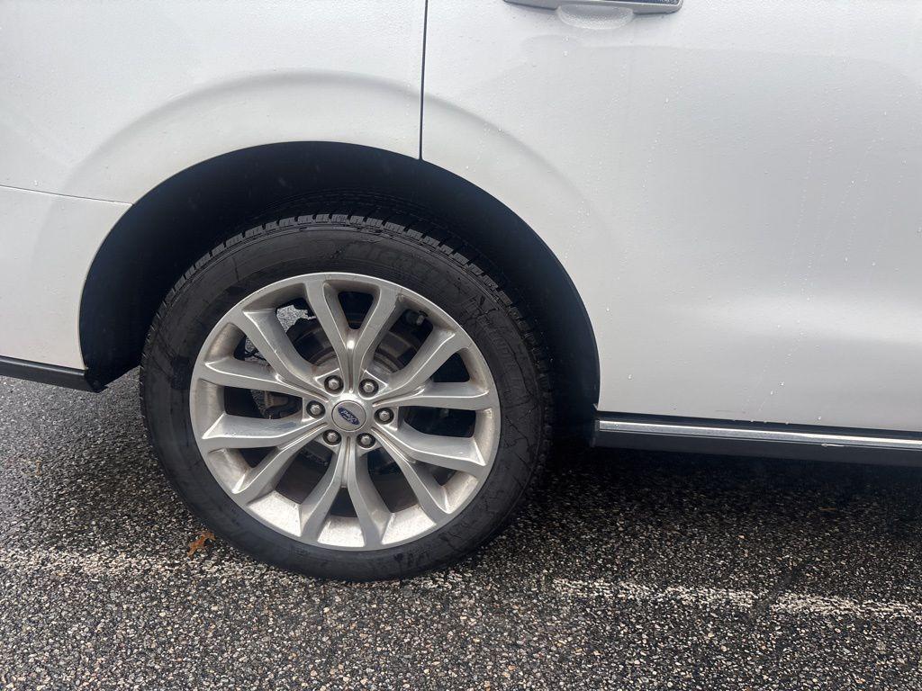 used 2019 Ford Expedition car, priced at $29,100