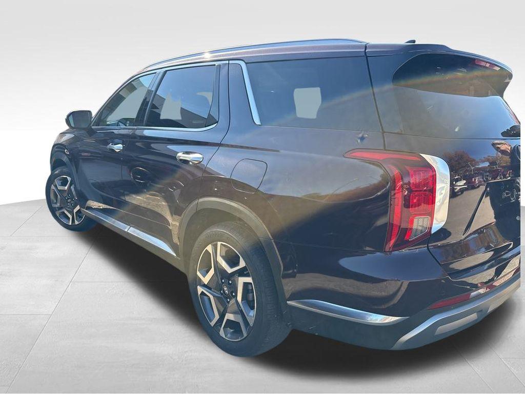used 2024 Hyundai Palisade car, priced at $36,800