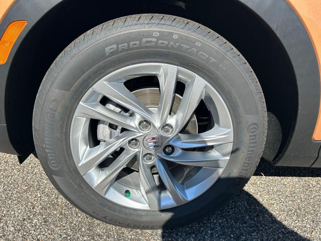 new 2025 Buick Envista car, priced at $25,331