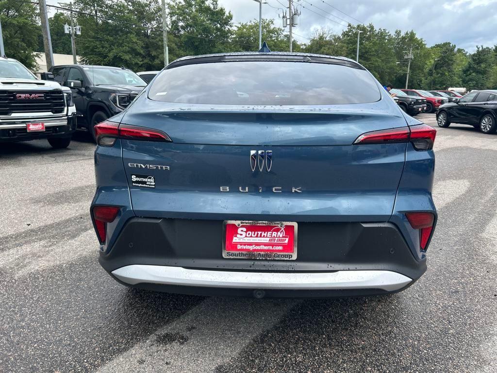new 2025 Buick Envista car, priced at $26,238