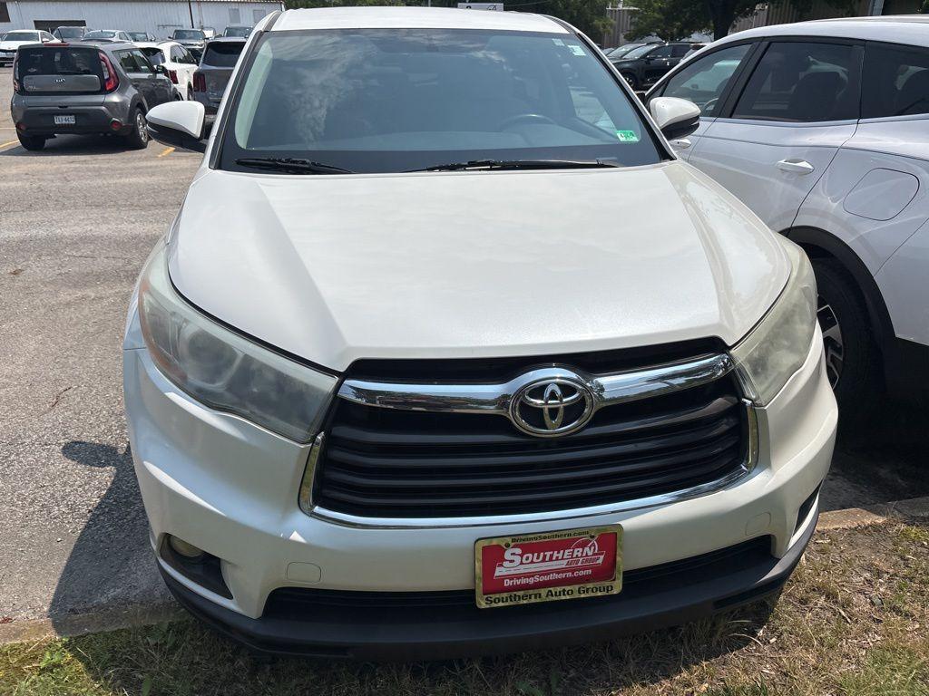 used 2015 Toyota Highlander car, priced at $19,500