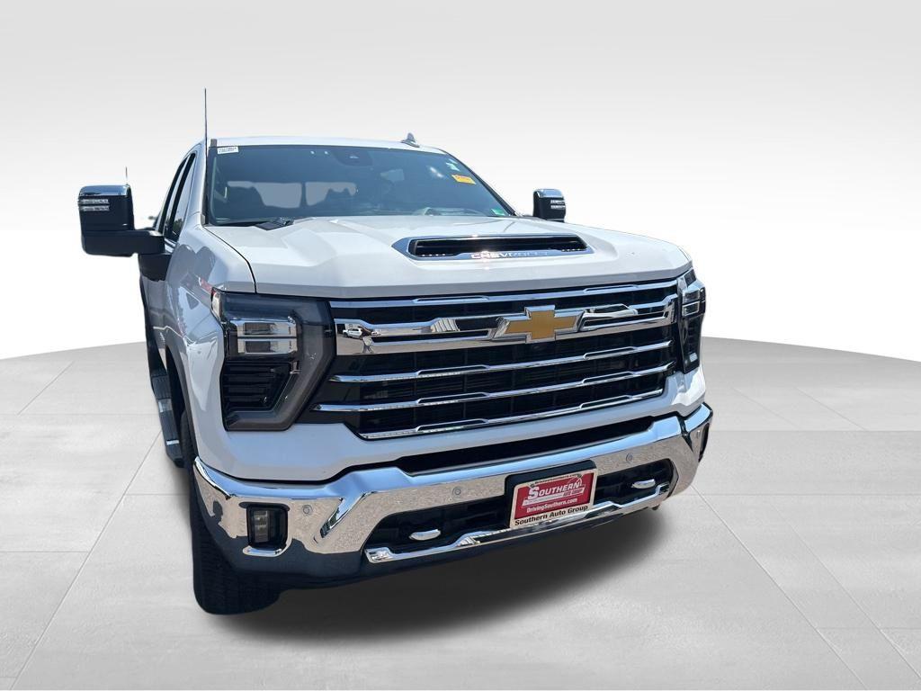 used 2024 Chevrolet Silverado 3500 car, priced at $72,995