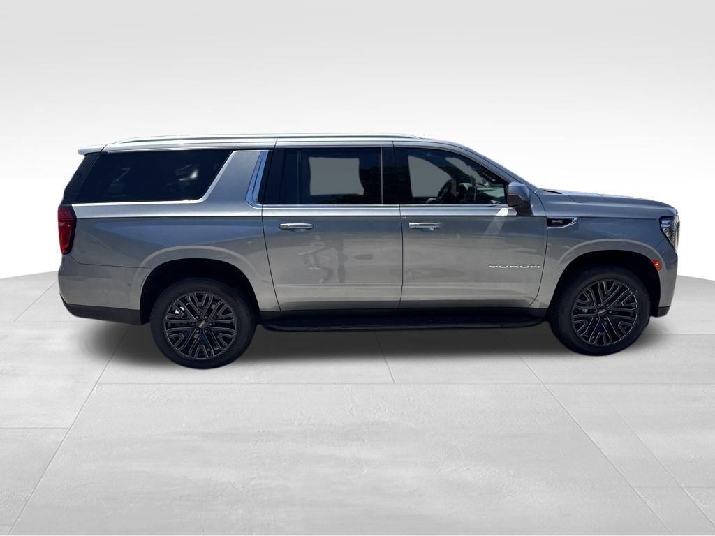 new 2024 GMC Yukon XL car, priced at $67,285