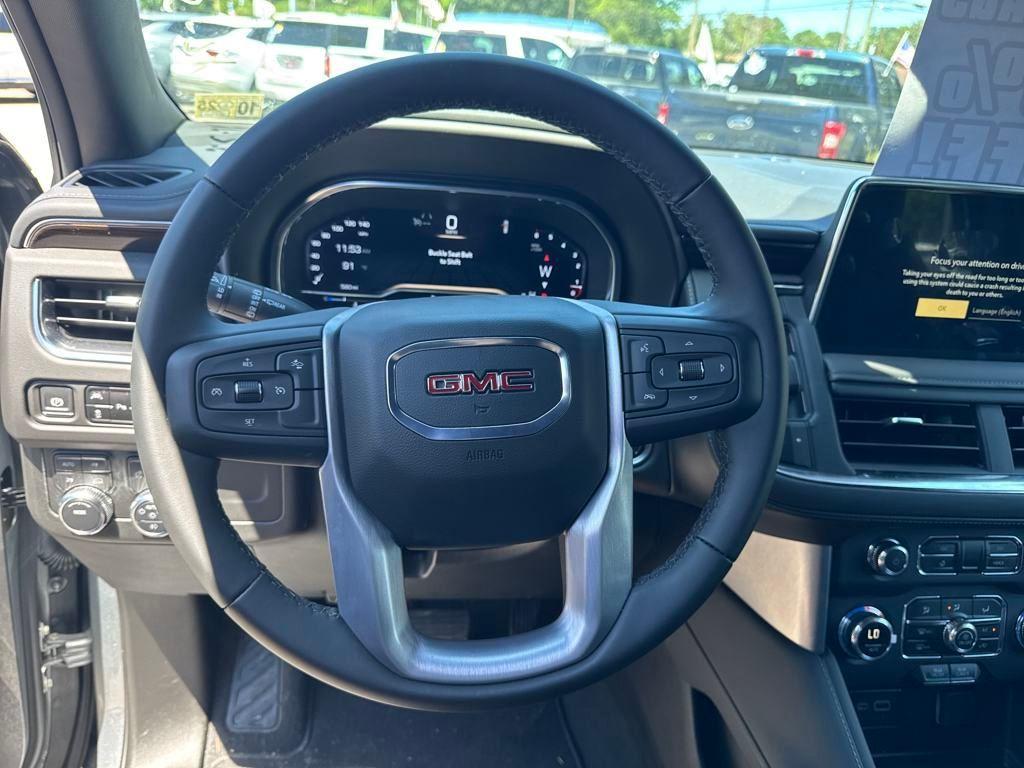 new 2024 GMC Yukon XL car, priced at $67,285