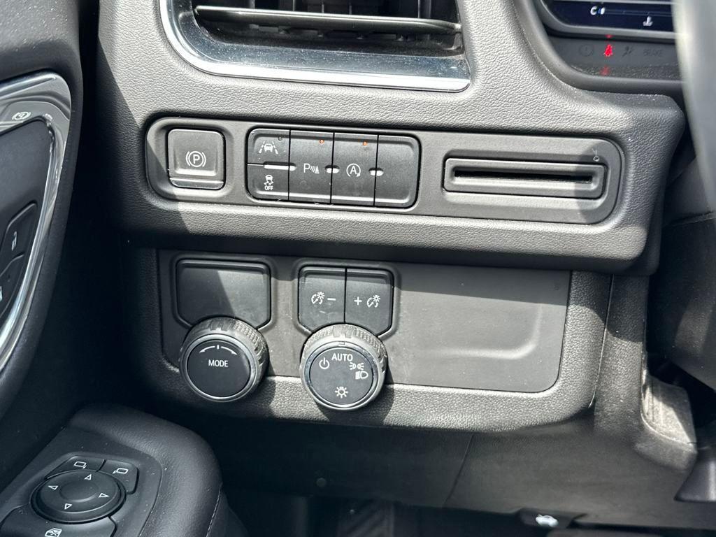 used 2023 Chevrolet Tahoe car, priced at $40,995