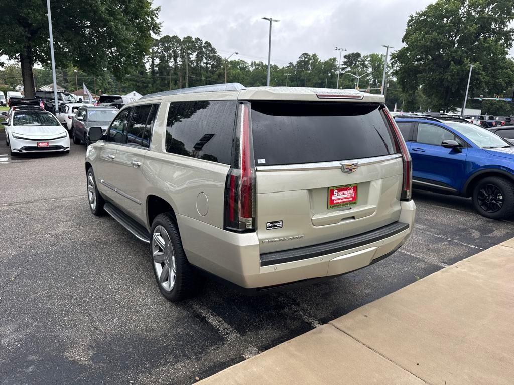 used 2016 Cadillac Escalade ESV car, priced at $23,775