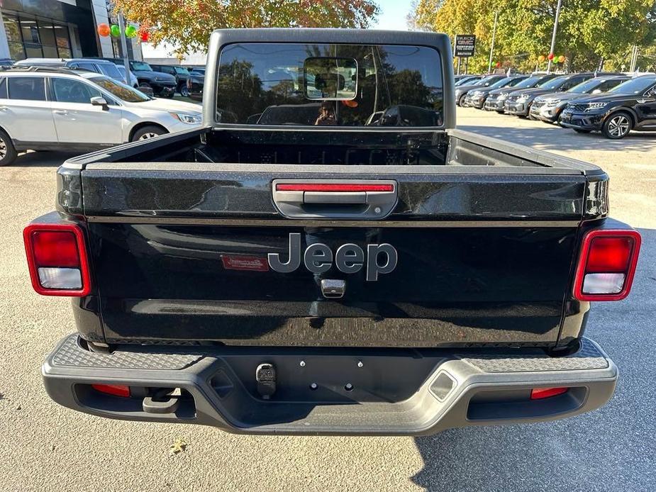 used 2022 Jeep Gladiator car, priced at $32,526