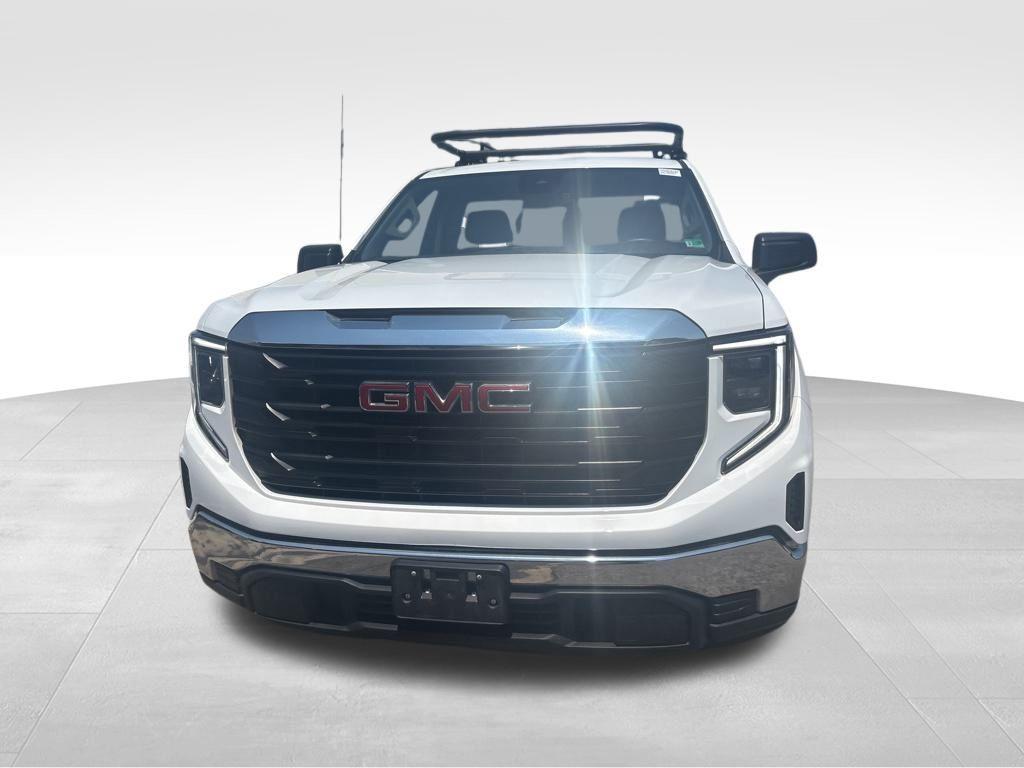 used 2022 GMC Sierra 1500 car, priced at $25,995