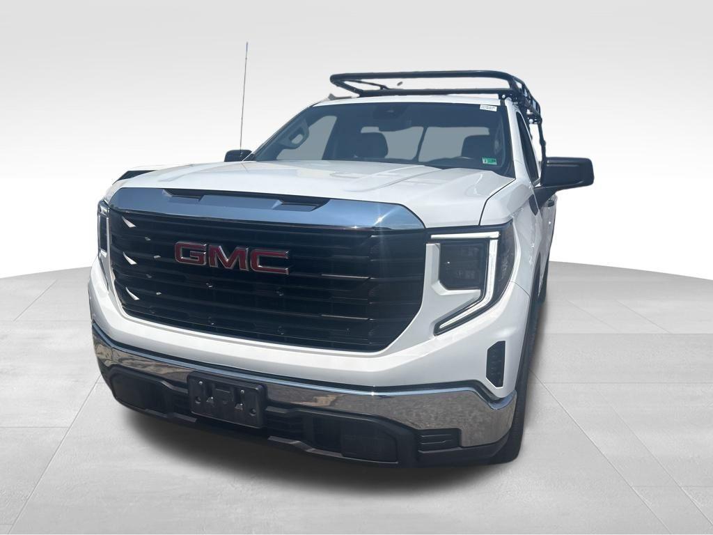 used 2022 GMC Sierra 1500 car, priced at $25,995