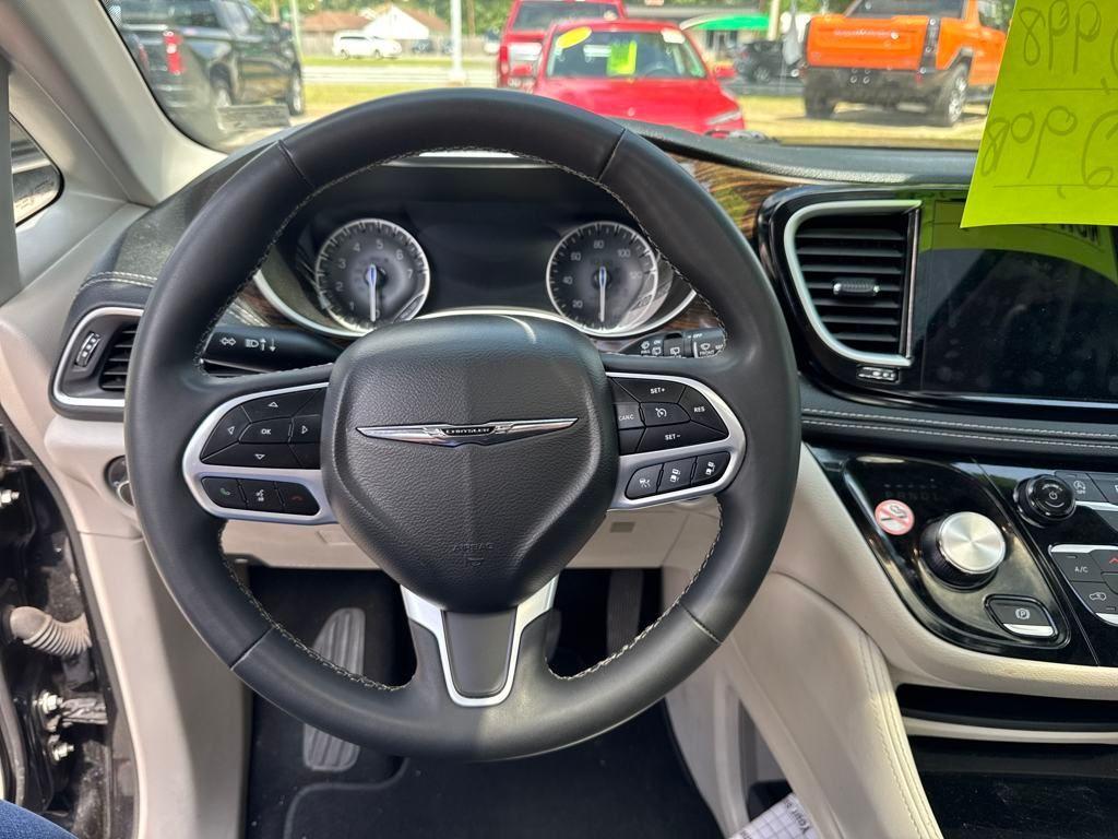 used 2023 Chrysler Pacifica car, priced at $29,885