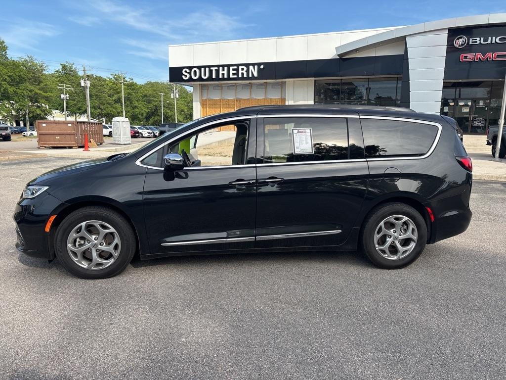 used 2023 Chrysler Pacifica car, priced at $29,885