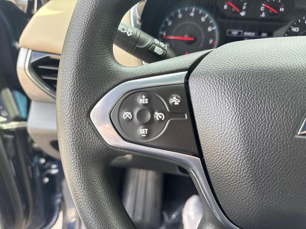 used 2022 Chevrolet Traverse car, priced at $27,100