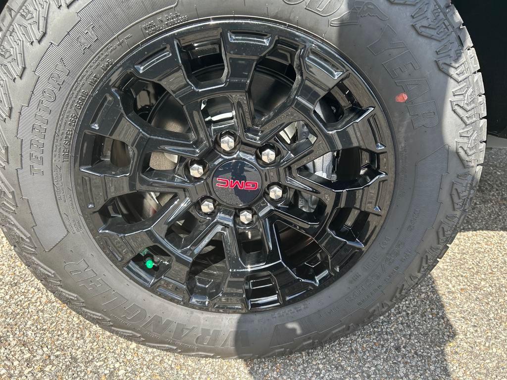 new 2026 GMC Canyon car, priced at $44,845