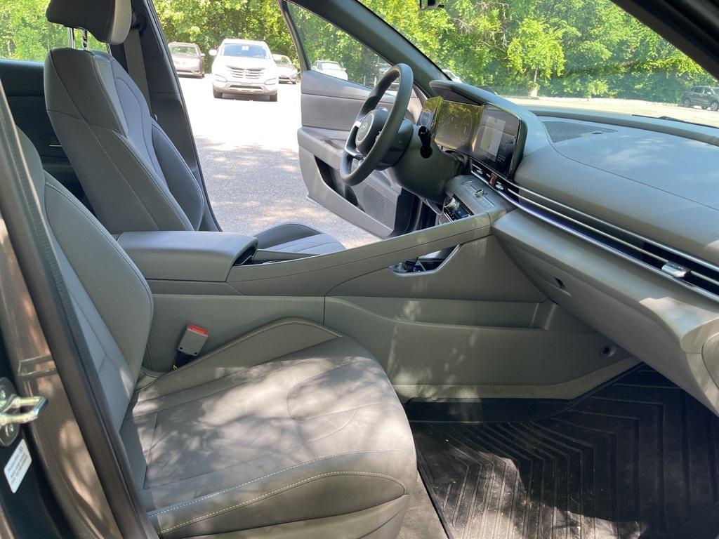 used 2024 Hyundai ELANTRA HEV car, priced at $26,320