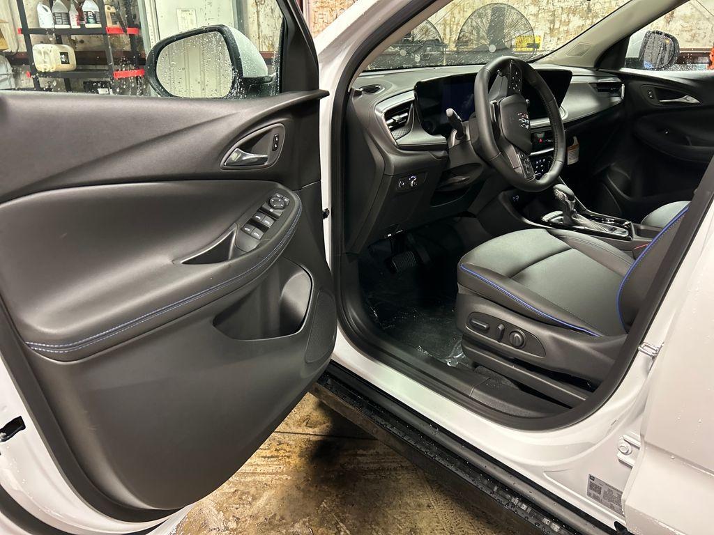 new 2026 Buick Encore GX car, priced at $31,980