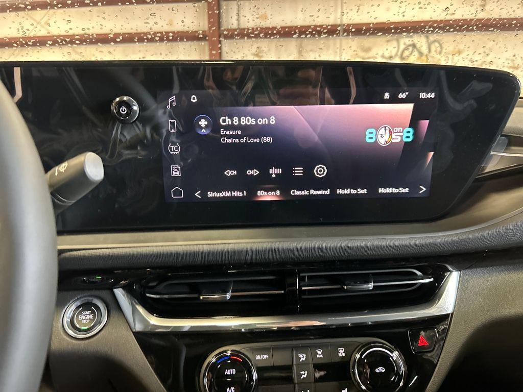 new 2026 Buick Envista car, priced at $29,776