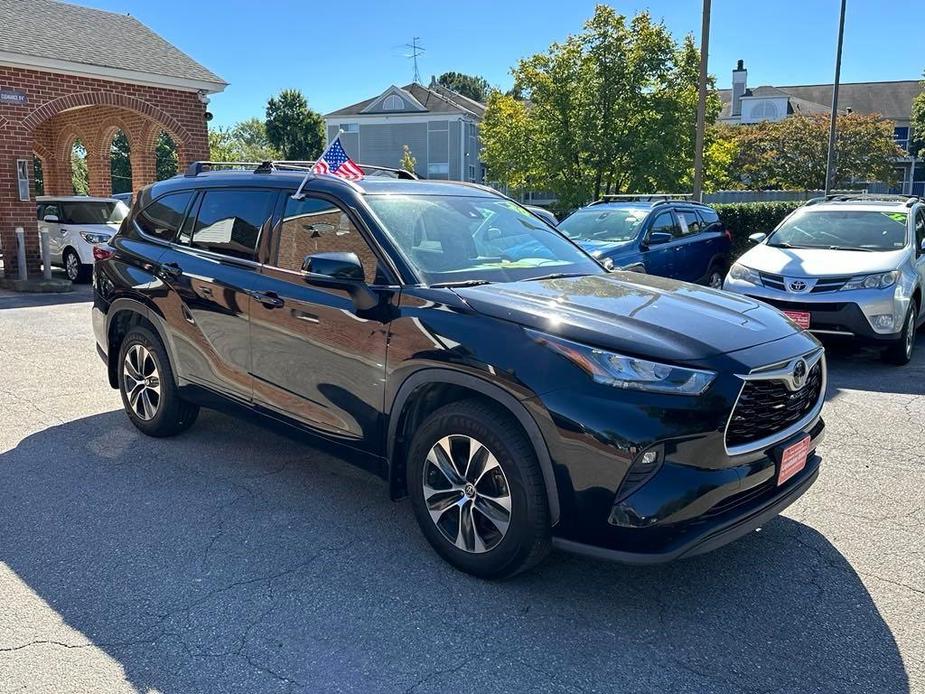 used 2020 Toyota Highlander car, priced at $28,653