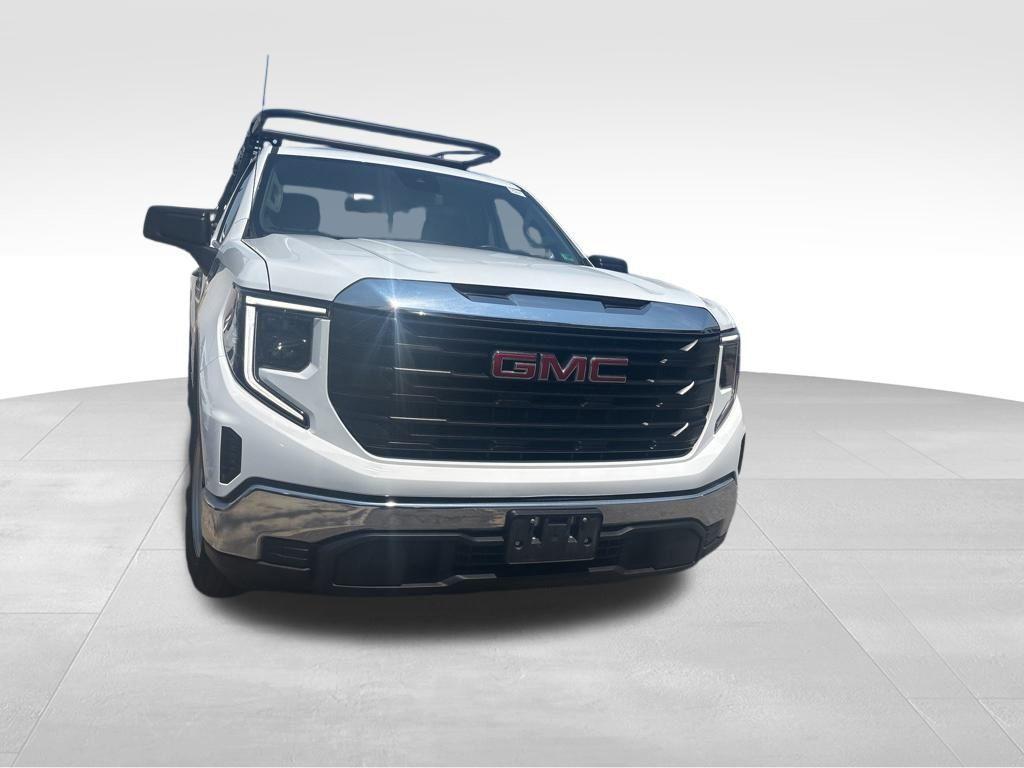 used 2023 GMC Sierra 1500 car, priced at $26,995