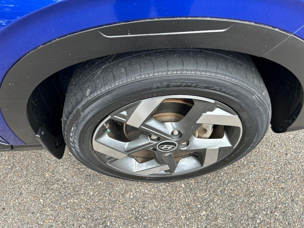 used 2022 Hyundai Venue car, priced at $17,500