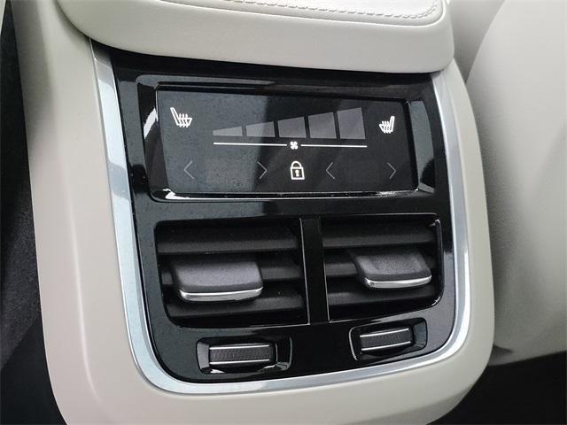 used 2020 Volvo XC90 car, priced at $25,990