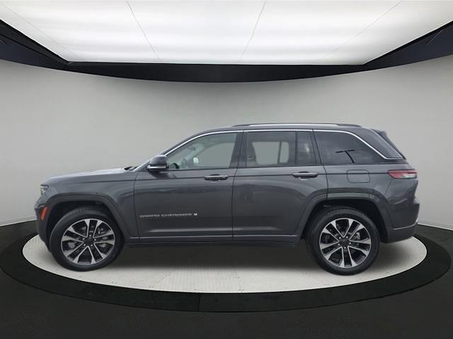 used 2022 Jeep Grand Cherokee car, priced at $34,974