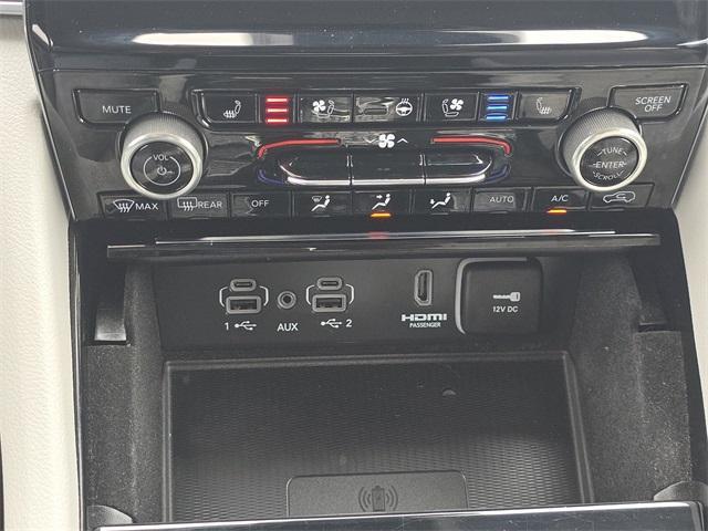 used 2022 Jeep Grand Cherokee car, priced at $34,974