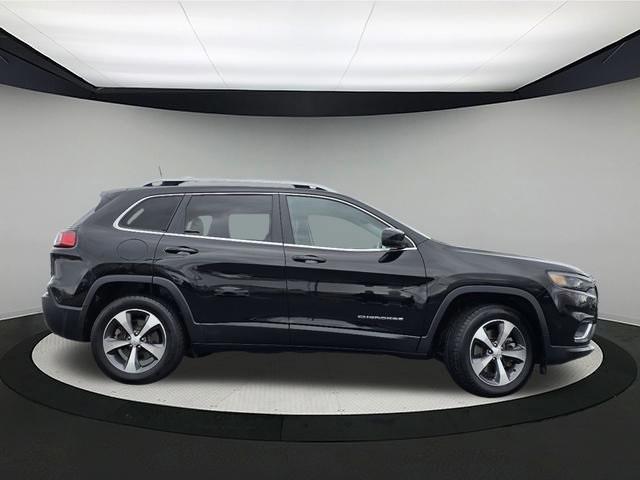 used 2020 Jeep Cherokee car, priced at $18,068