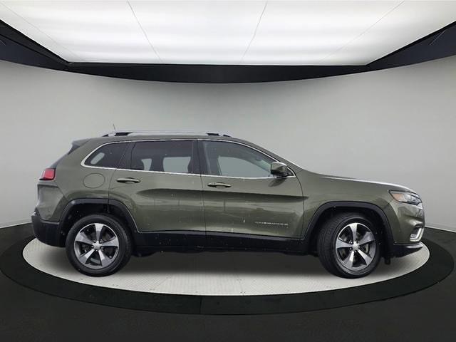 used 2019 Jeep Cherokee car, priced at $17,522