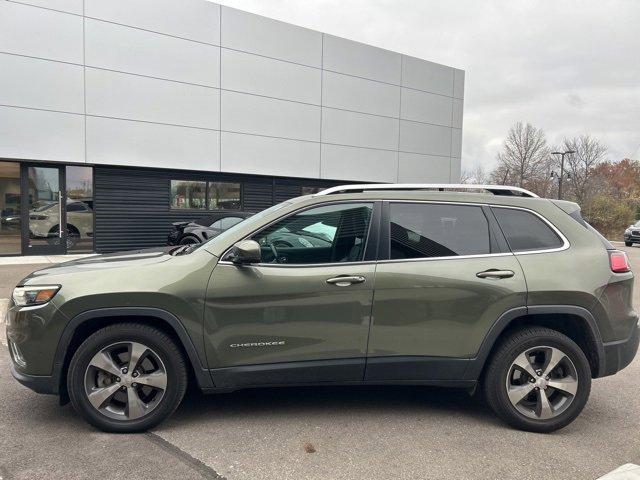 used 2019 Jeep Cherokee car, priced at $17,522