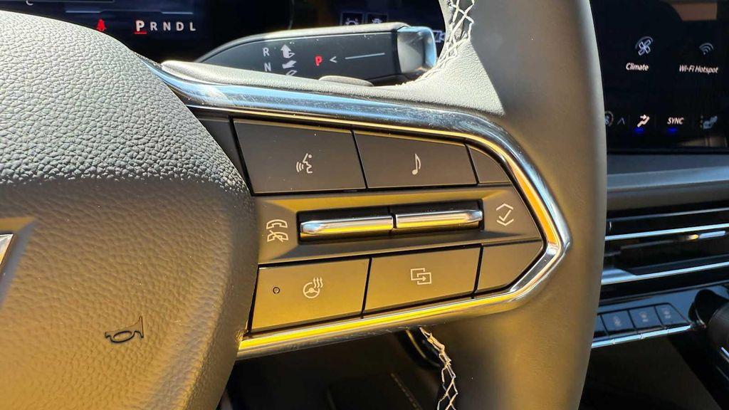 new 2026 Chevrolet Traverse car, priced at $49,658