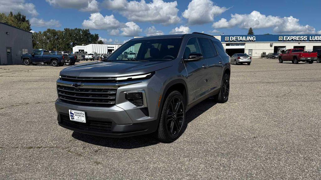 new 2026 Chevrolet Traverse car, priced at $49,658