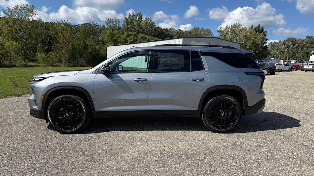 new 2026 Chevrolet Traverse car, priced at $49,658