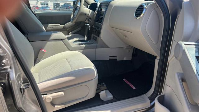 used 2007 Ford Explorer Sport Trac car, priced at $6,000