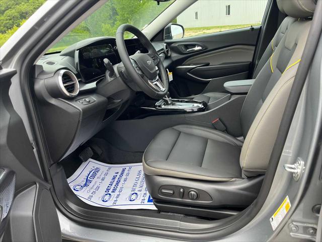 new 2025 Chevrolet Trax car, priced at $26,324