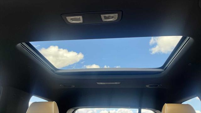 used 2022 Chevrolet Traverse car, priced at $30,000