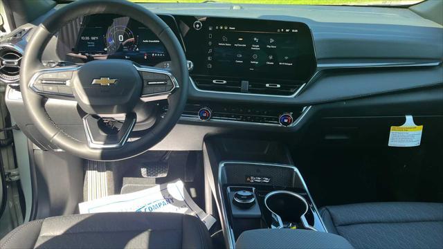 new 2026 Chevrolet Equinox car, priced at $32,943