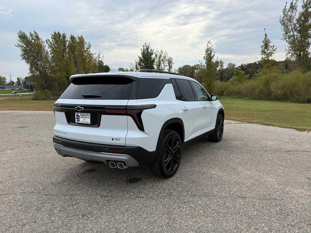 new 2026 Chevrolet Traverse car, priced at $50,633