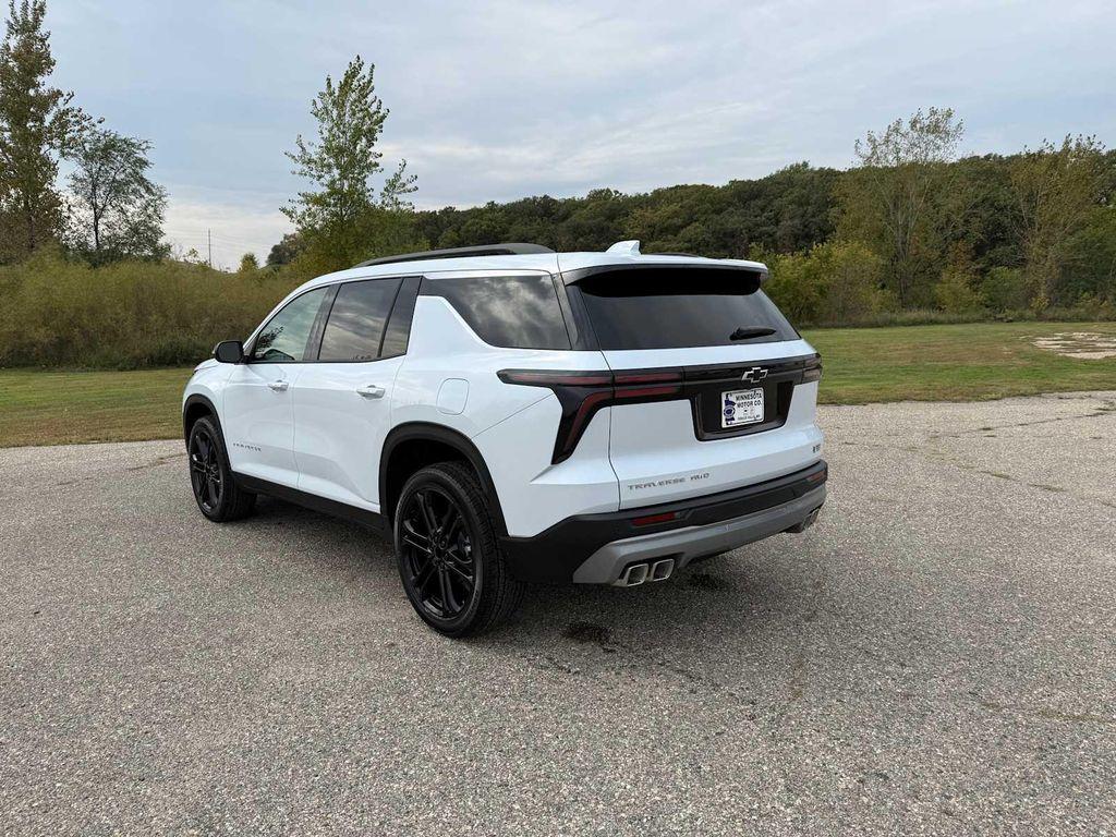 new 2026 Chevrolet Traverse car, priced at $50,633
