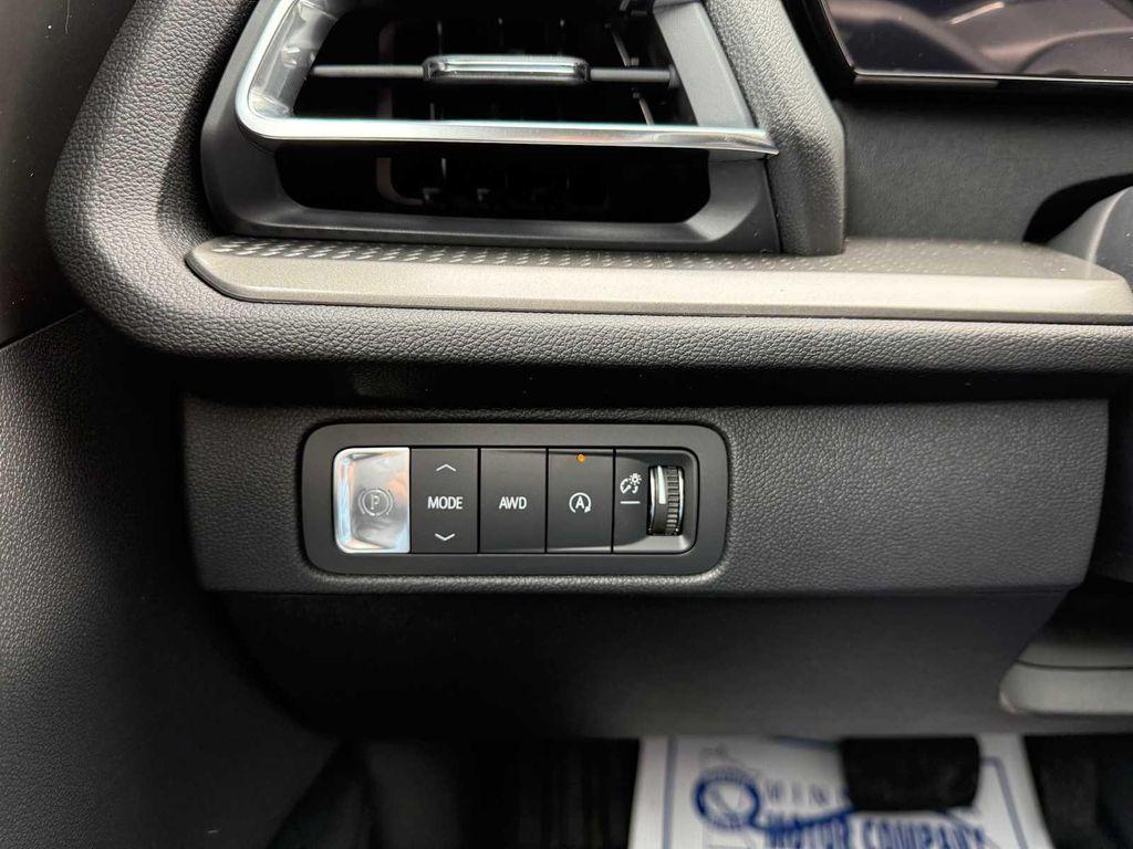 new 2026 Chevrolet Traverse car, priced at $50,633