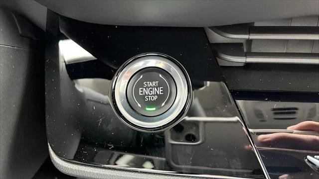 new 2025 Buick Envision car, priced at $46,595