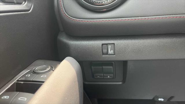 new 2025 Chevrolet Colorado car, priced at $48,640