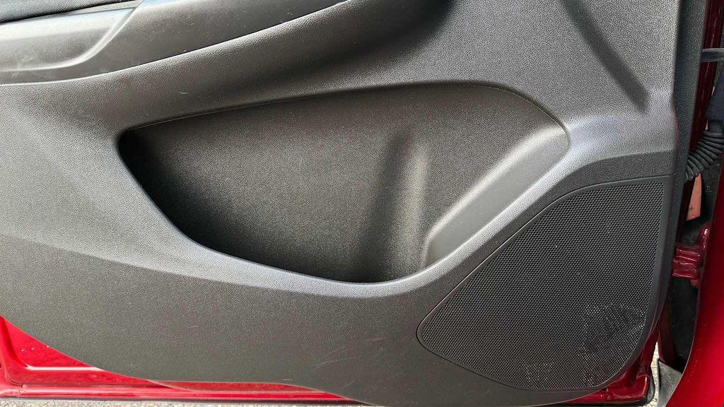 used 2022 Chevrolet Bolt EUV car, priced at $18,900