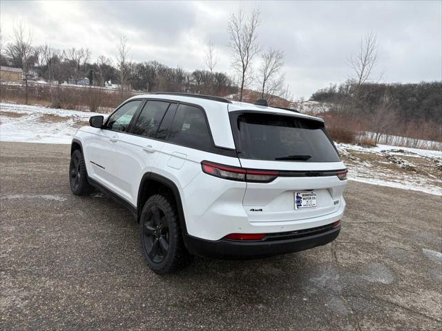 used 2022 Jeep Grand Cherokee car, priced at $28,500