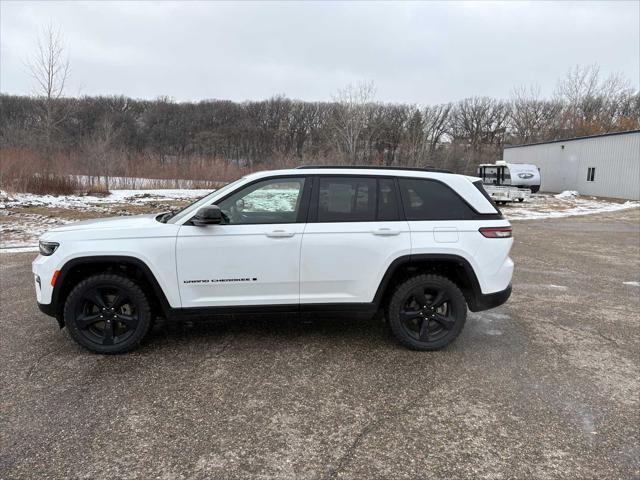 used 2022 Jeep Grand Cherokee car, priced at $28,500